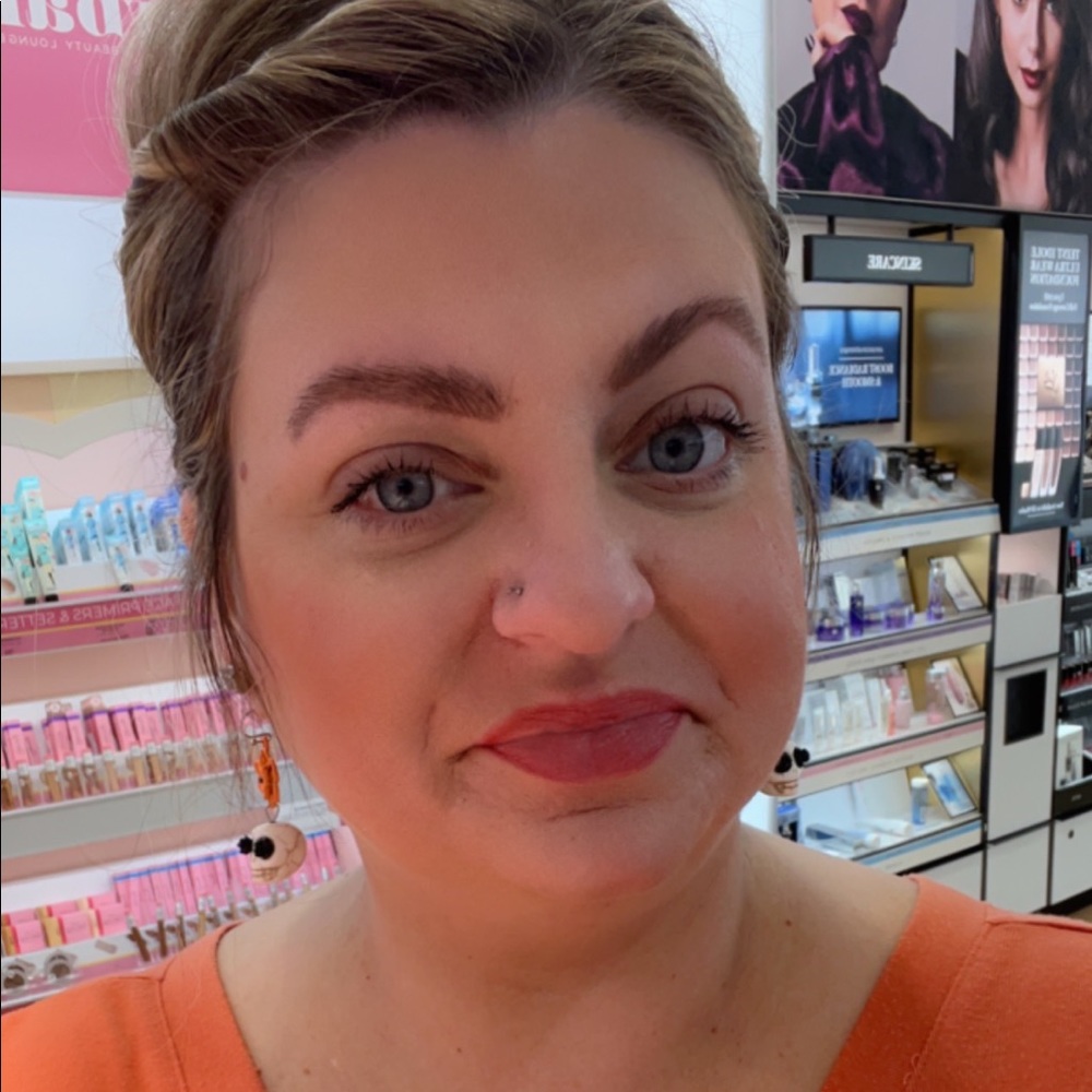 Meet your Posher, Megan